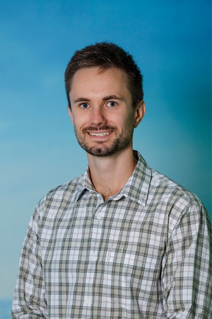 Dr Dylan MacLeod